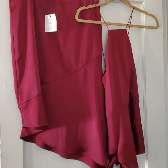 Olivia Palmero BR Burgandy set - Picture 3 of 9